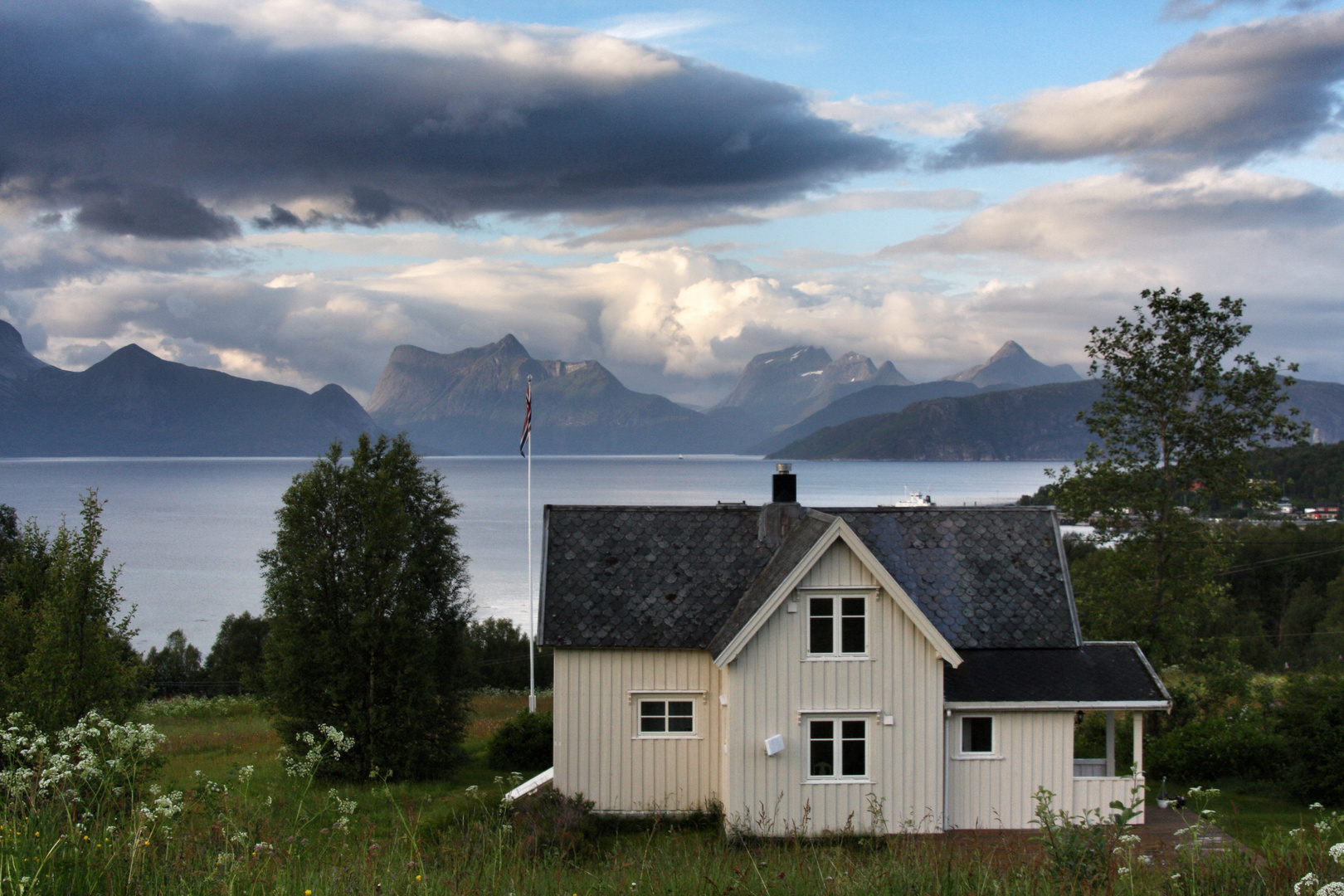 Abendstimmung am Fjord