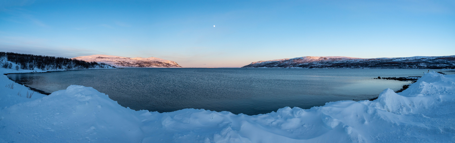 Abendstimmung am Fjord