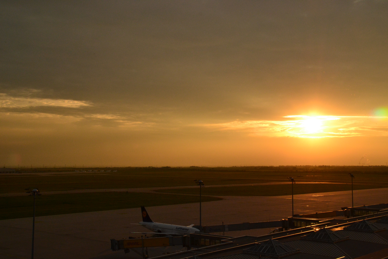 Abendstimmung am Flughafen Leipzig/Halle