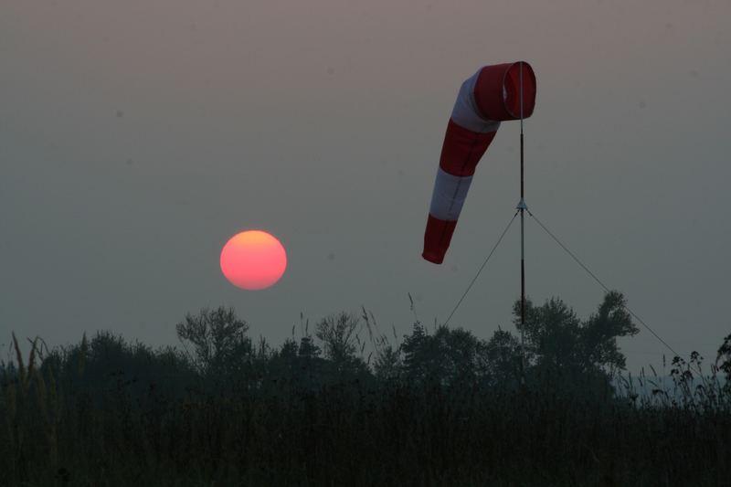 Abendstimmung am Flugplatz