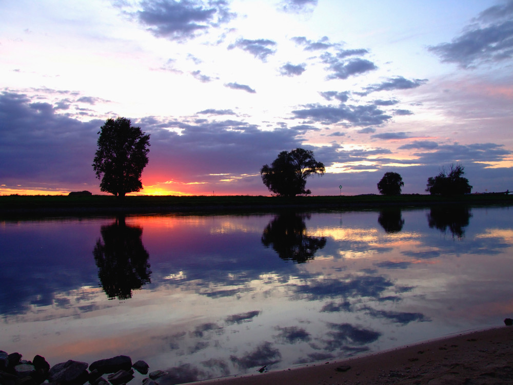 Abendstimmung am Fluss