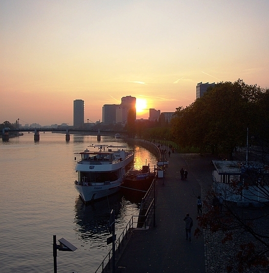 Abendstimmung am Fluß