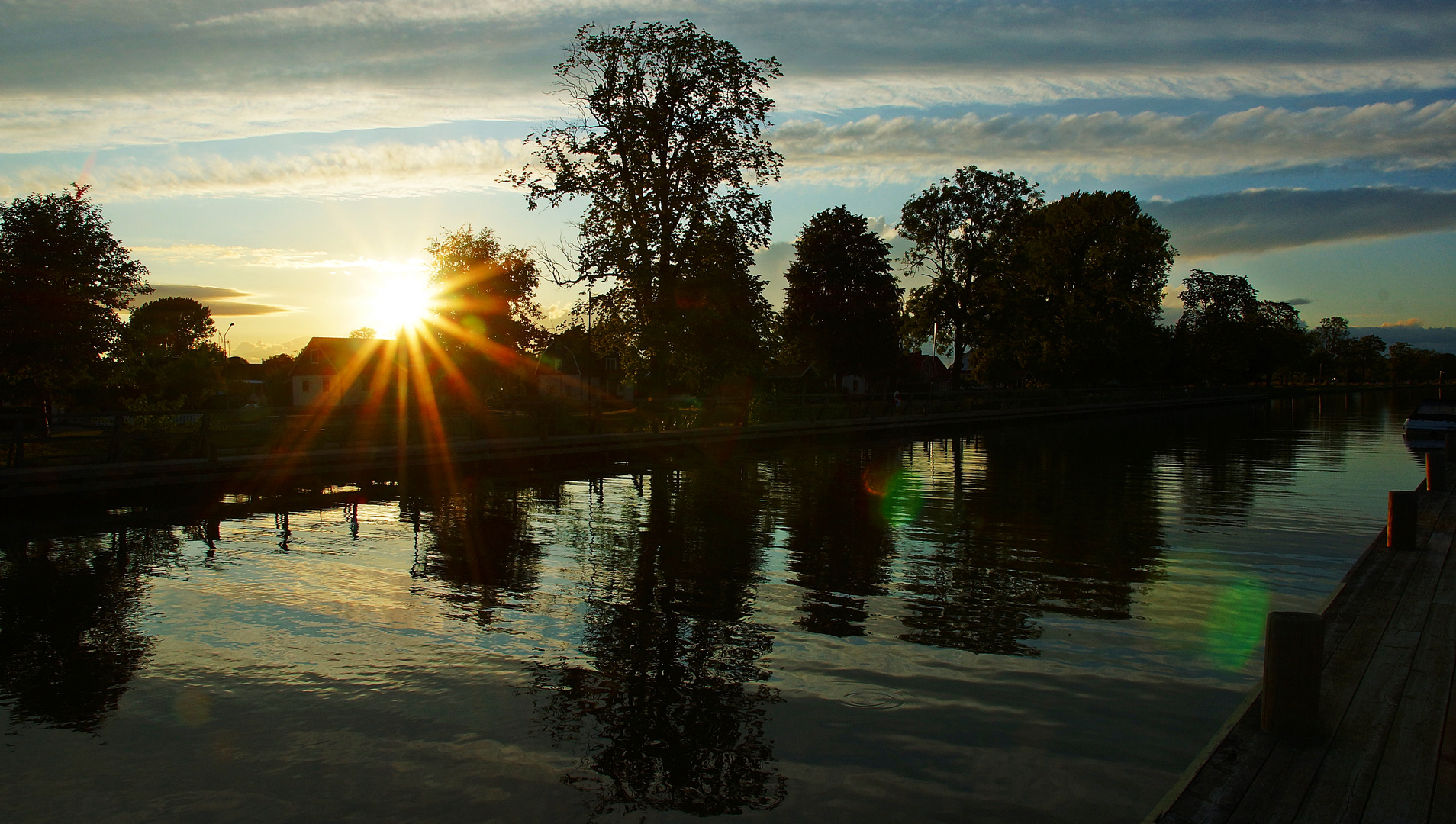 Abendstimmung am Göta Kanal