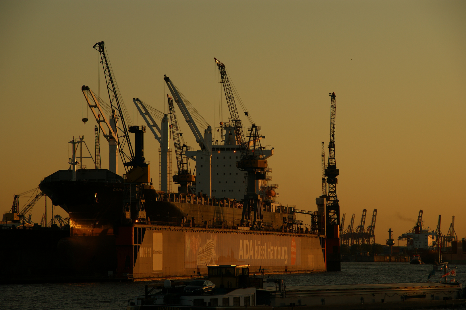 Abendstimmung am Hafen