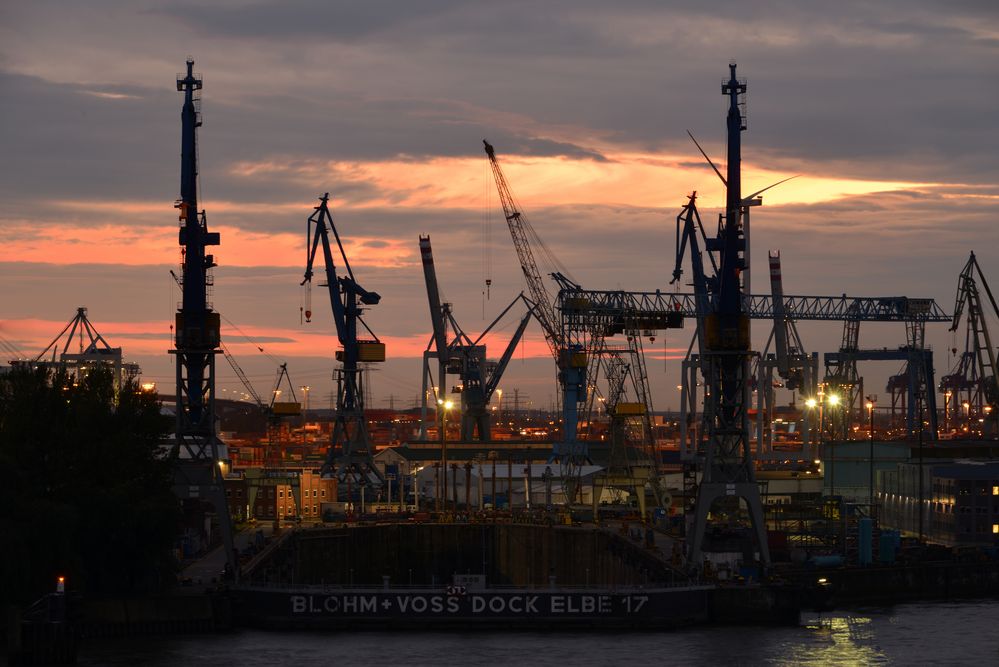 Abendstimmung am Hamburger Hafen