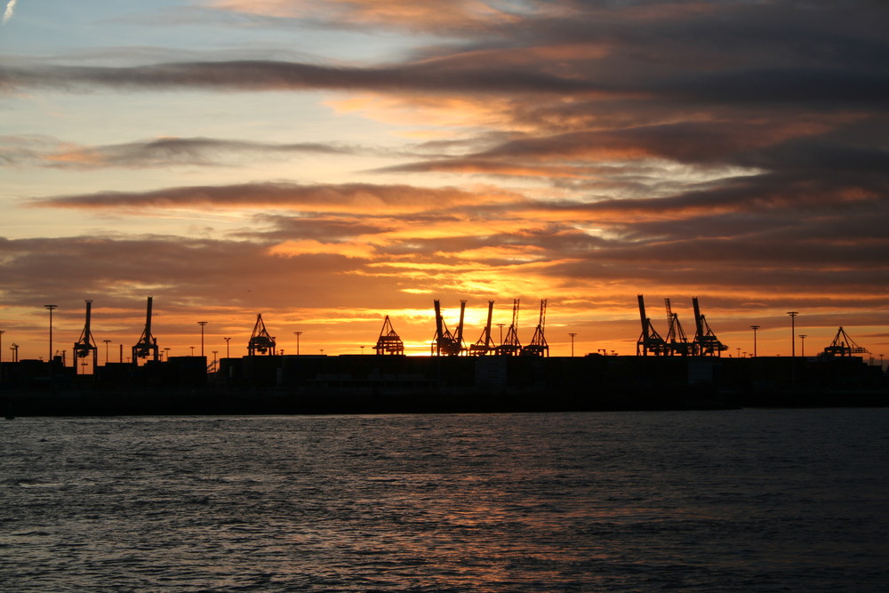 Abendstimmung am Hamburger Hafen(2)