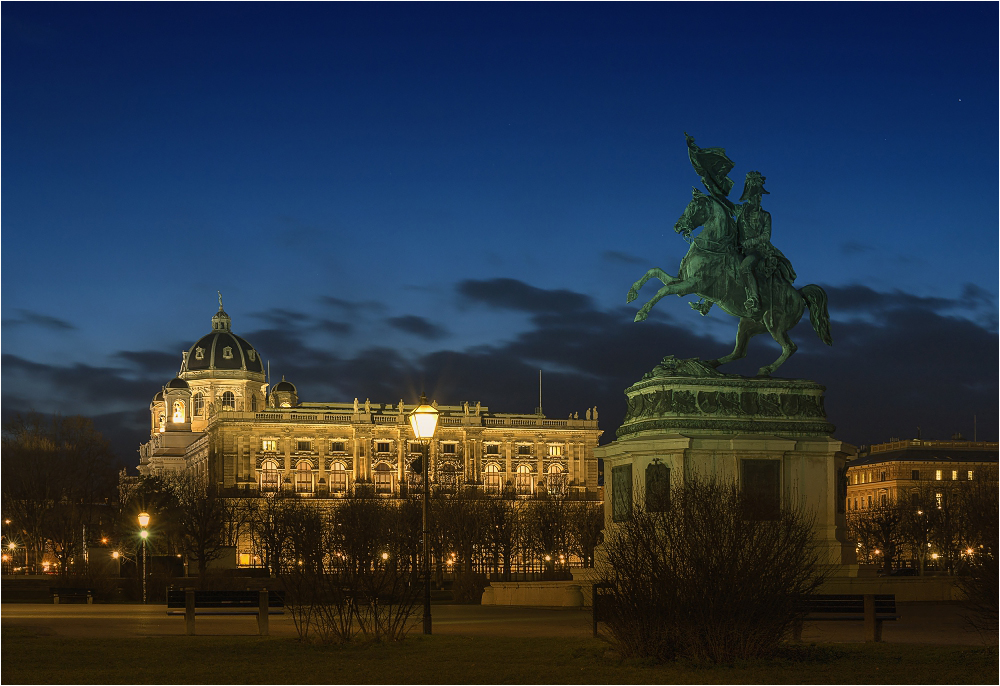 Abendstimmung am Heldenplatz