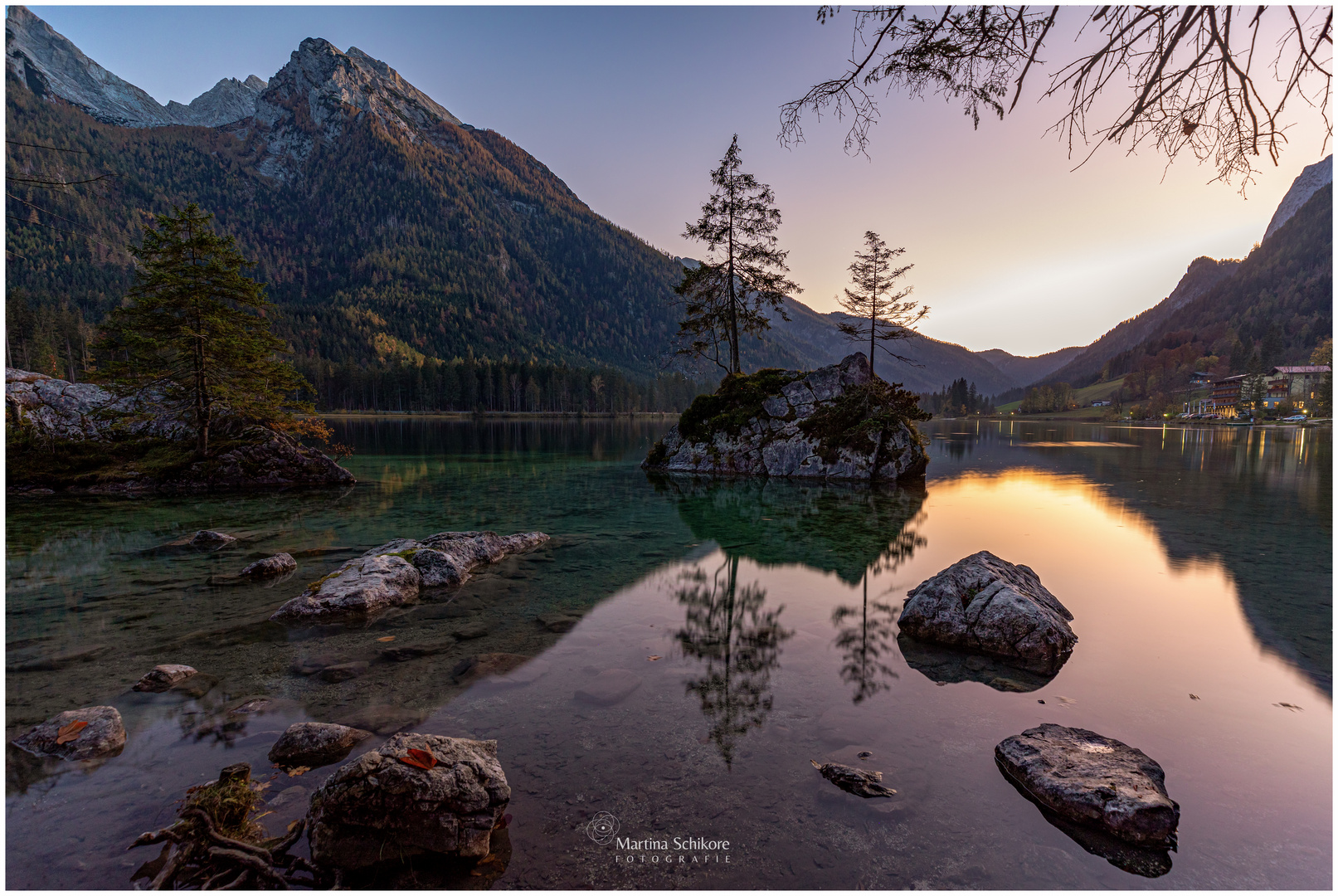 Abendstimmung am Hintersee im Herbst