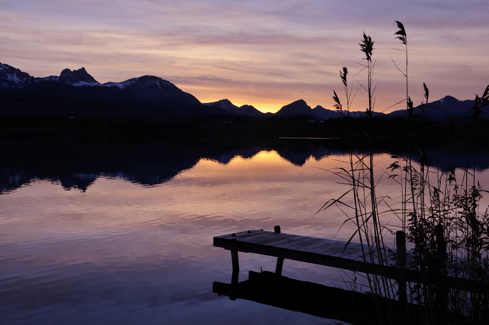 Abendstimmung am Hopfensee im Ostallgäu