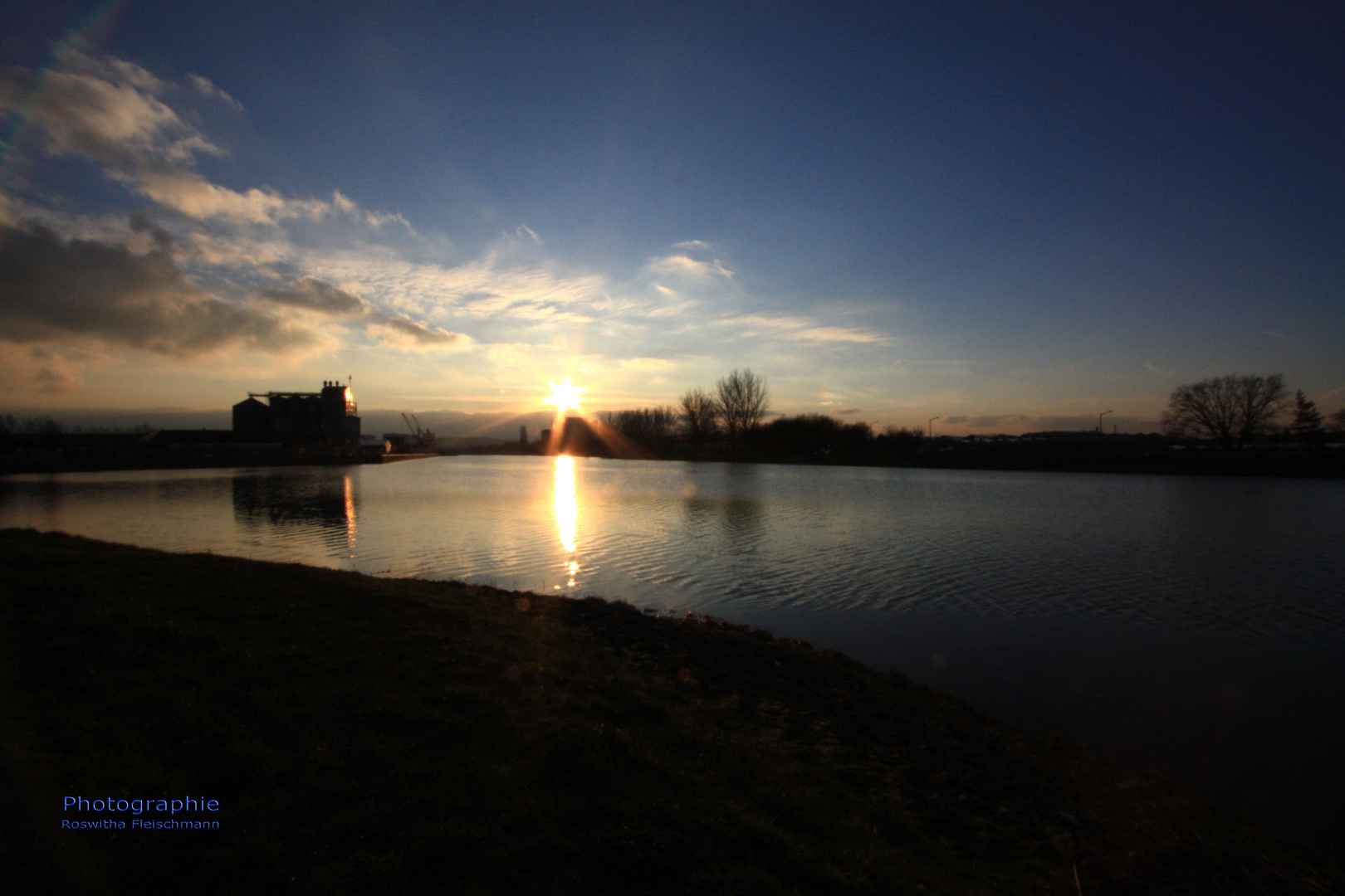 Abendstimmung am Kanal