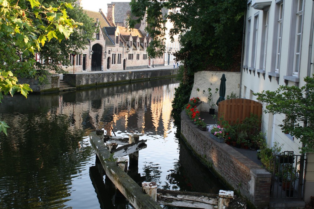 Abendstimmung am Kanal