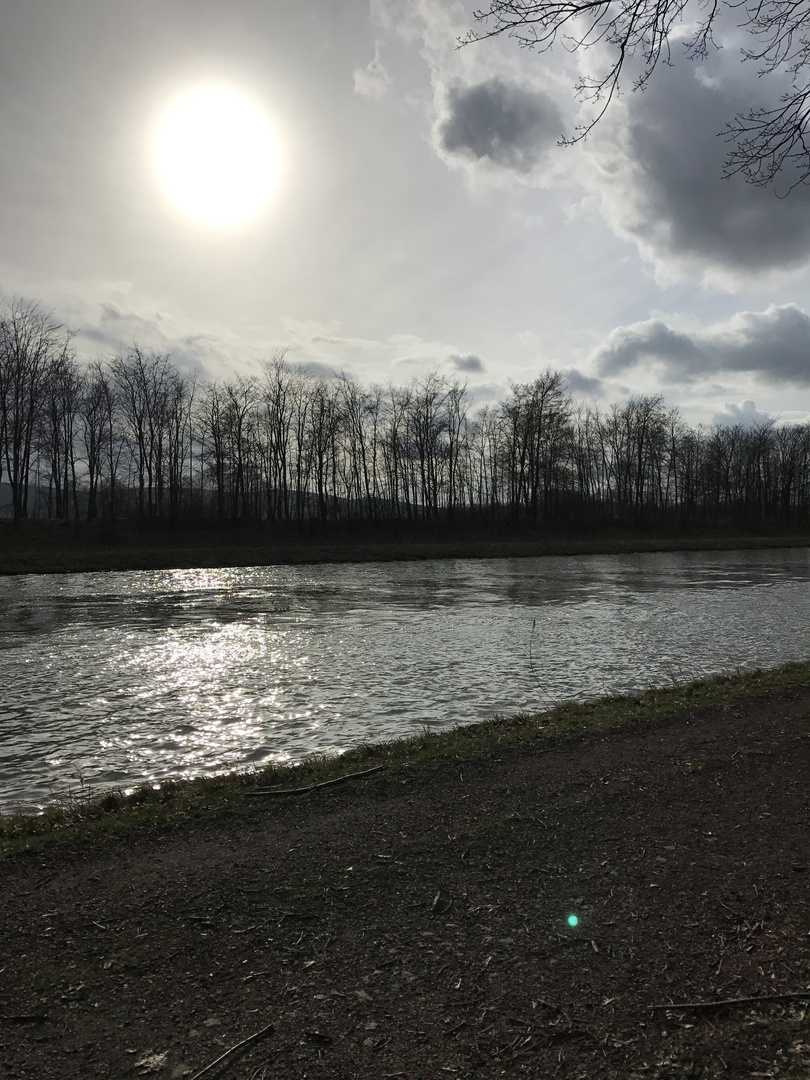 Abendstimmung am Kanal 