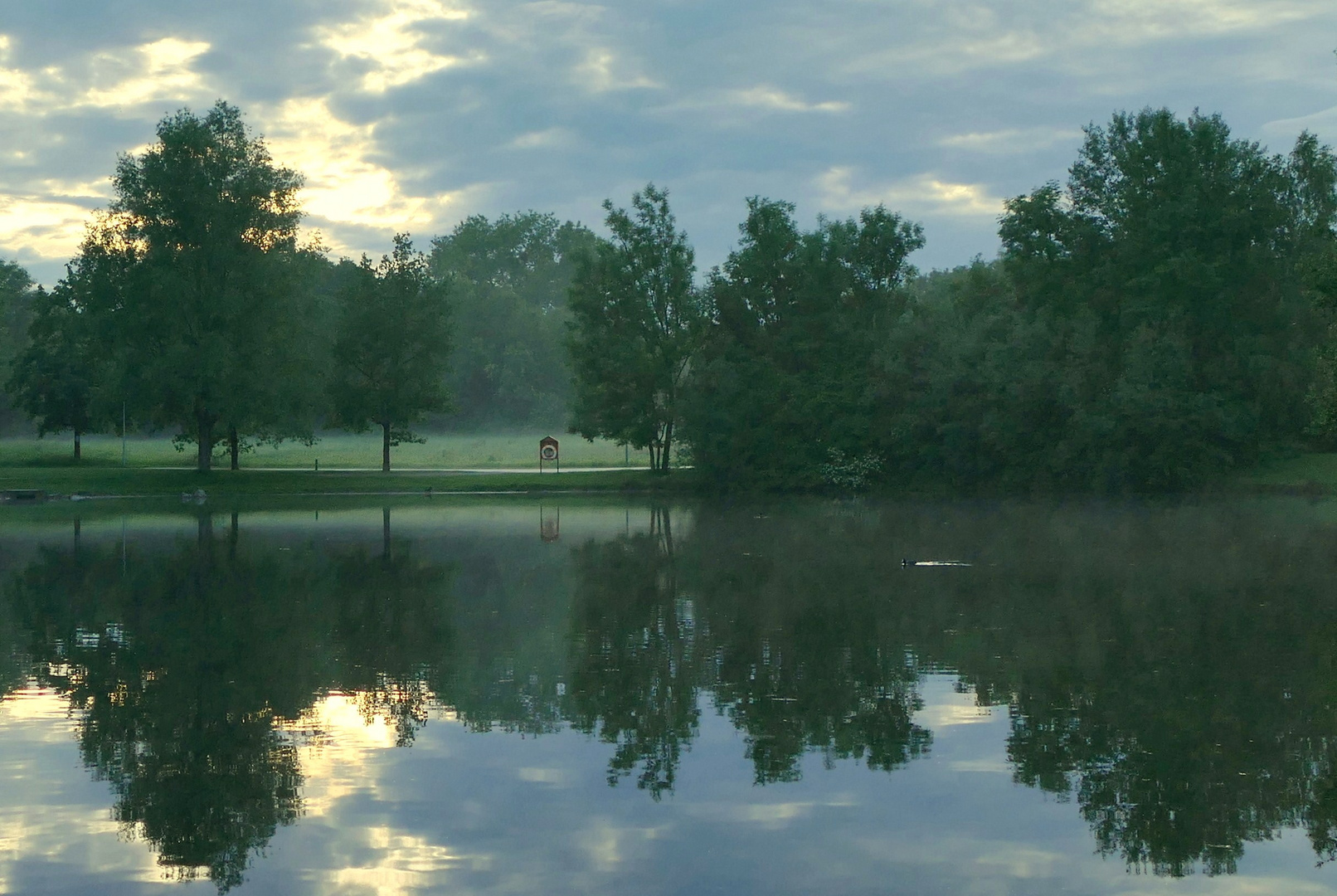 Abendstimmung am kleinen Weiher..