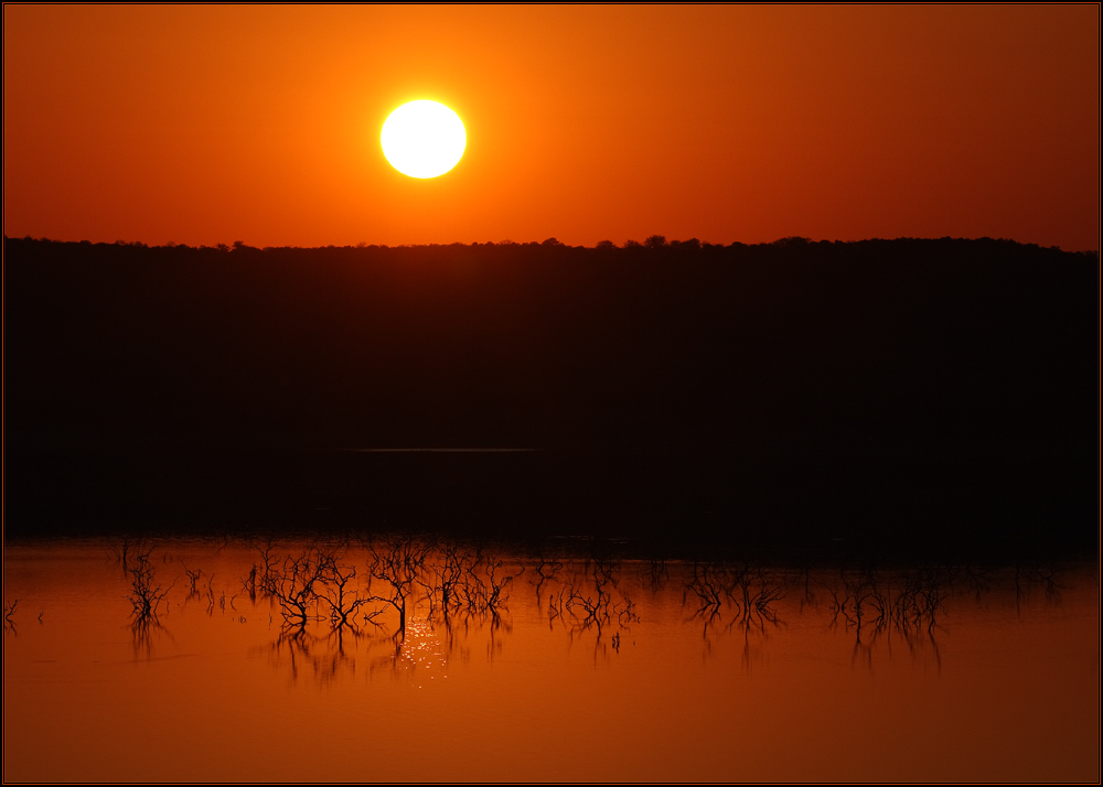 Abendstimmung am Lake Massingir (2)