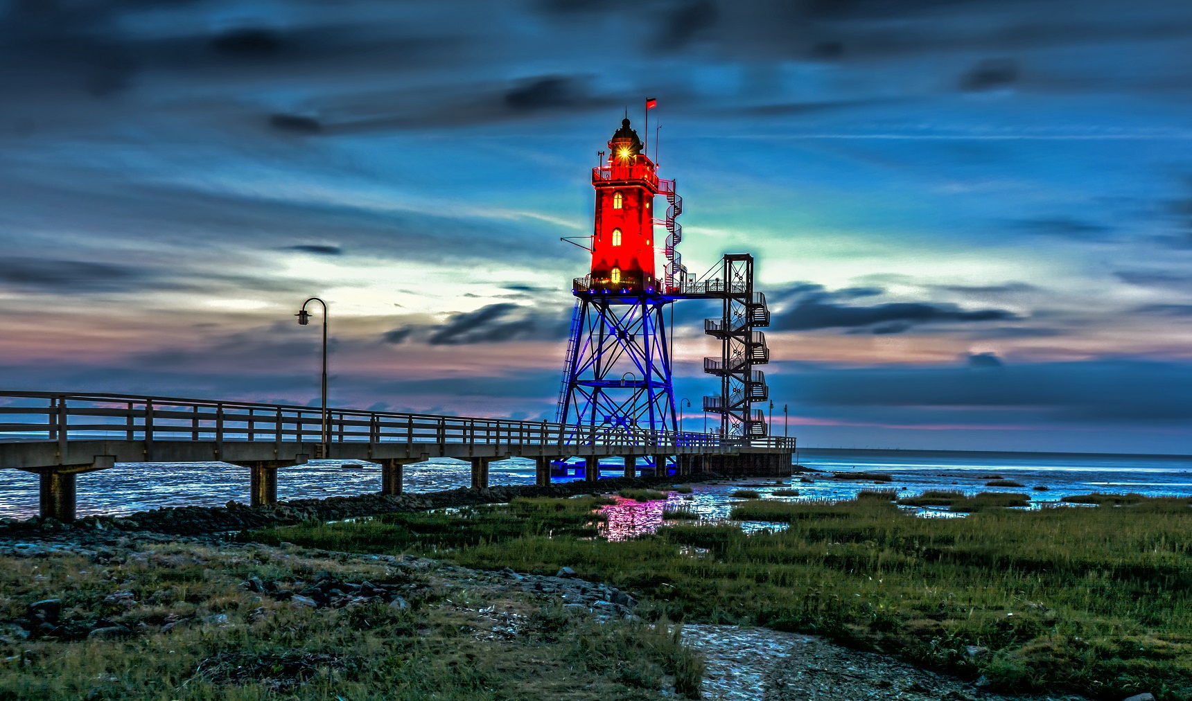 Abendstimmung am Leuchtturm in DorumNeufeld Foto & Bild deutschland