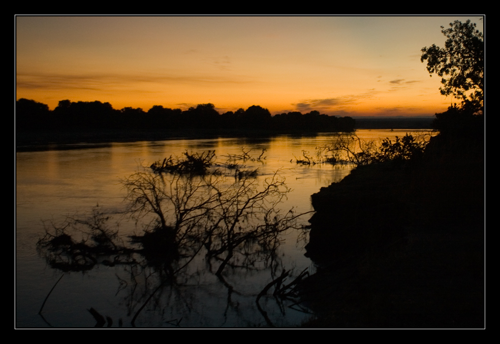 Abendstimmung am Luangwa River/Zambia