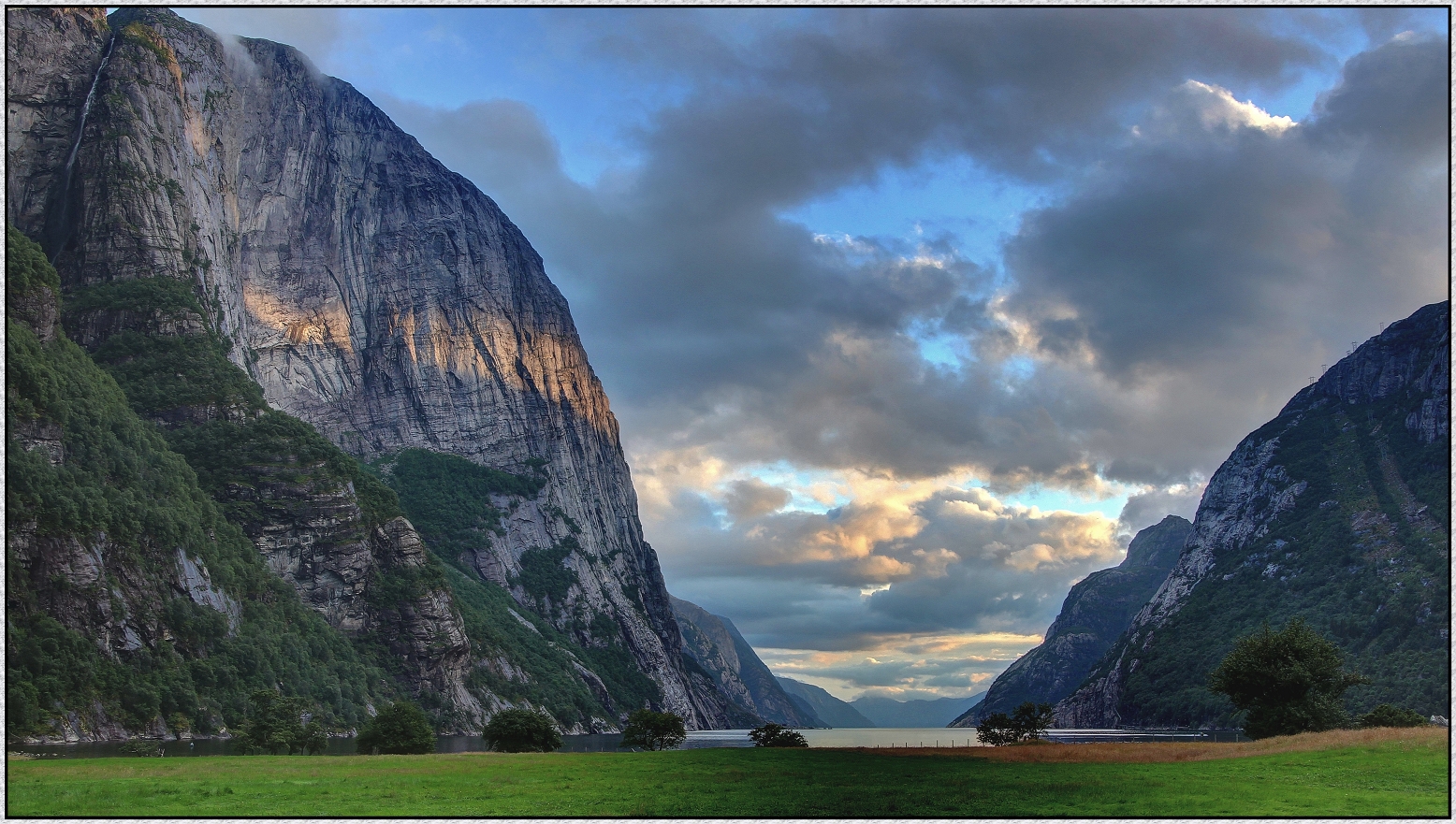 Abendstimmung am Lysebotn am Ende des Lysefjords : Norwegenreise 2016