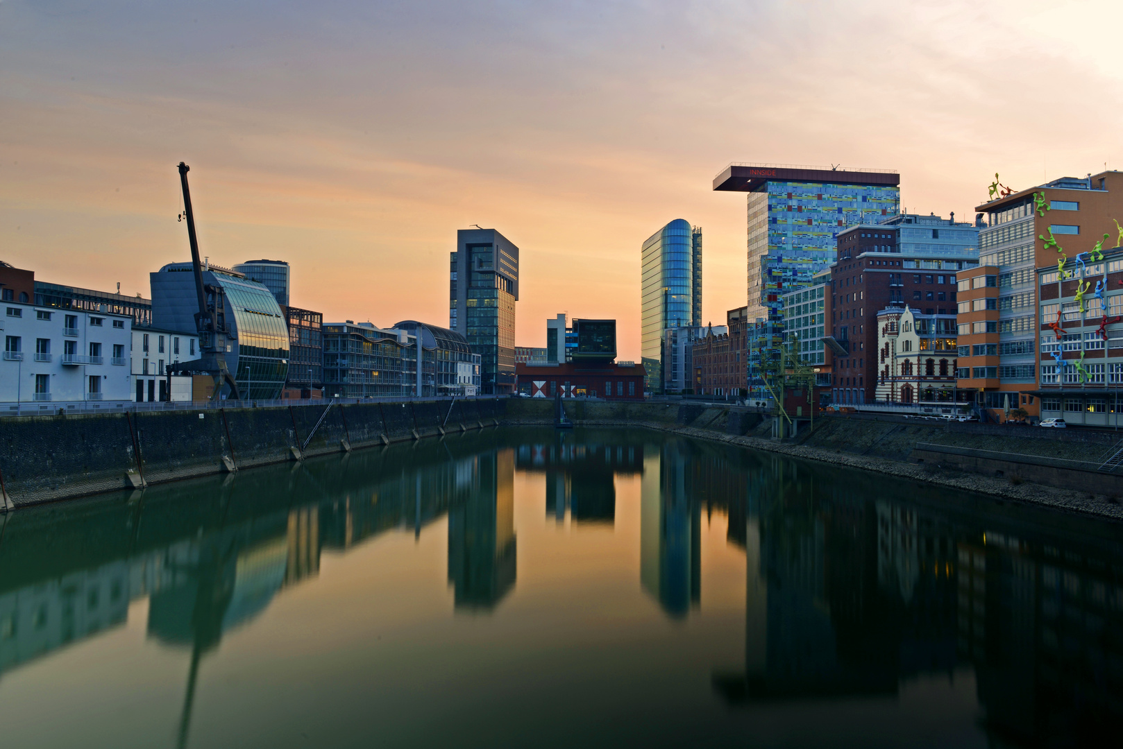 Abendstimmung am Medienhafen