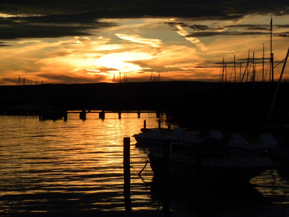 Abendstimmung am Neusiedler See by Betti60 