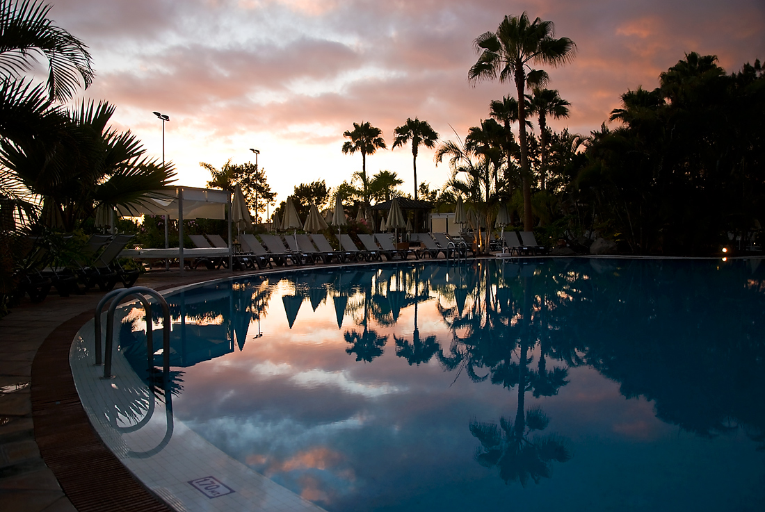 Abendstimmung am Pool