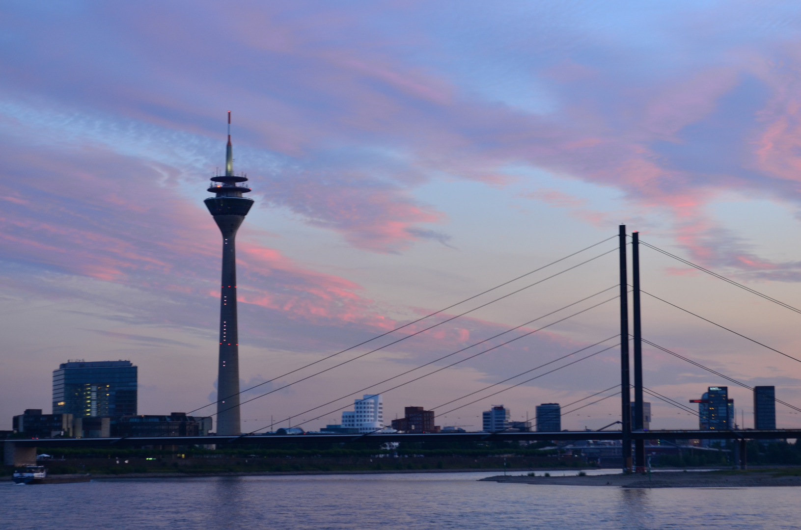 Abendstimmung am Rhein