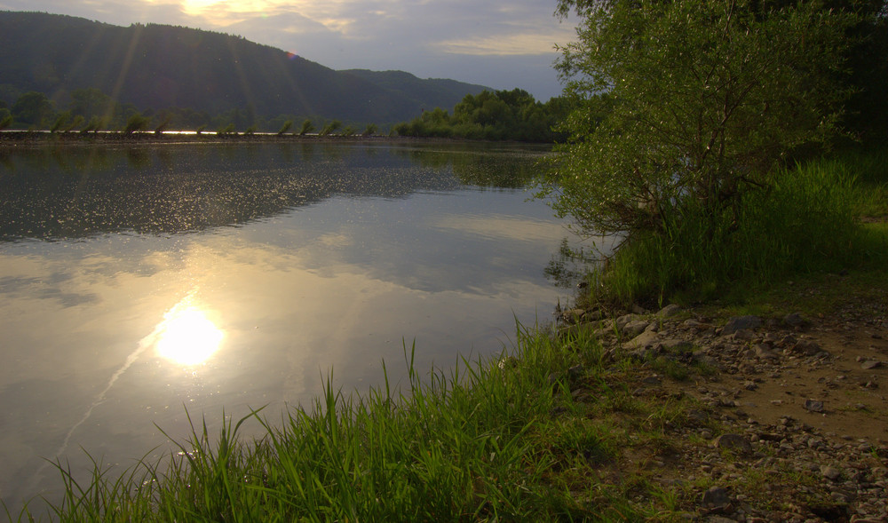 Abendstimmung am Rhein