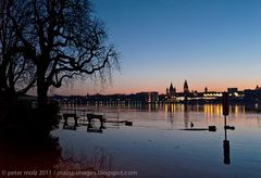 Abendstimmung am Rhein bei Mainz II / Januar 2011