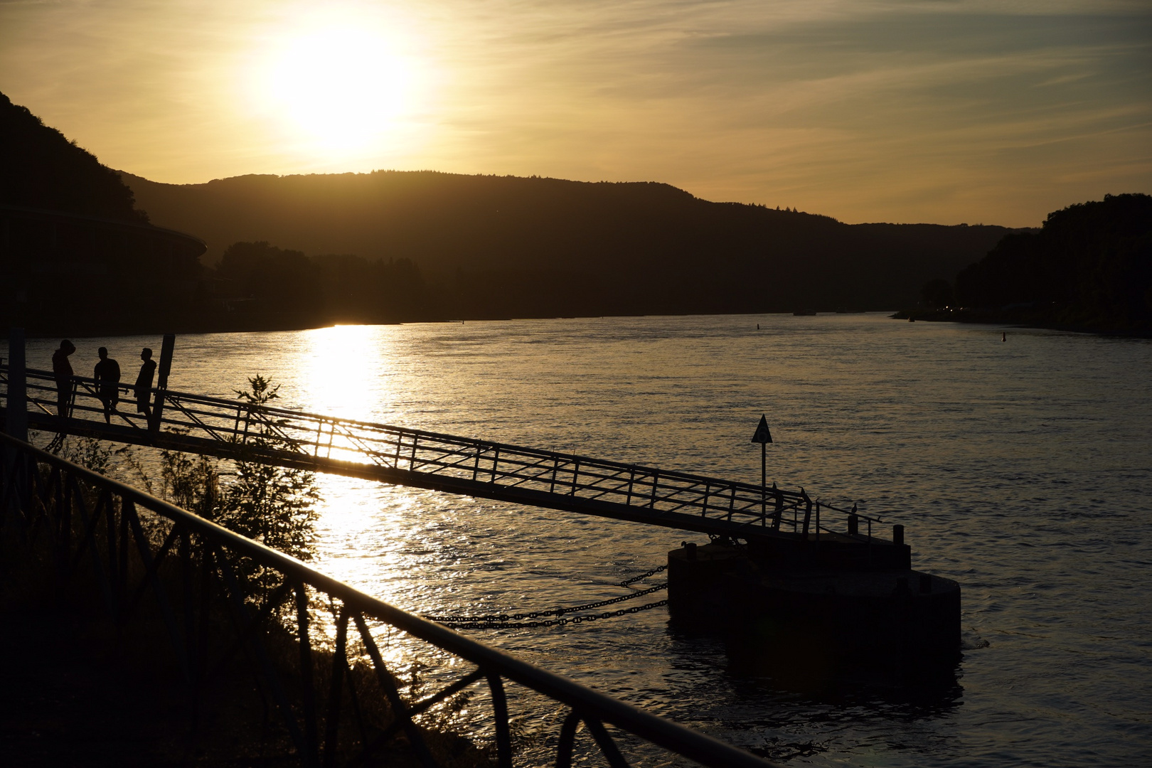 Abendstimmung am Rhein...