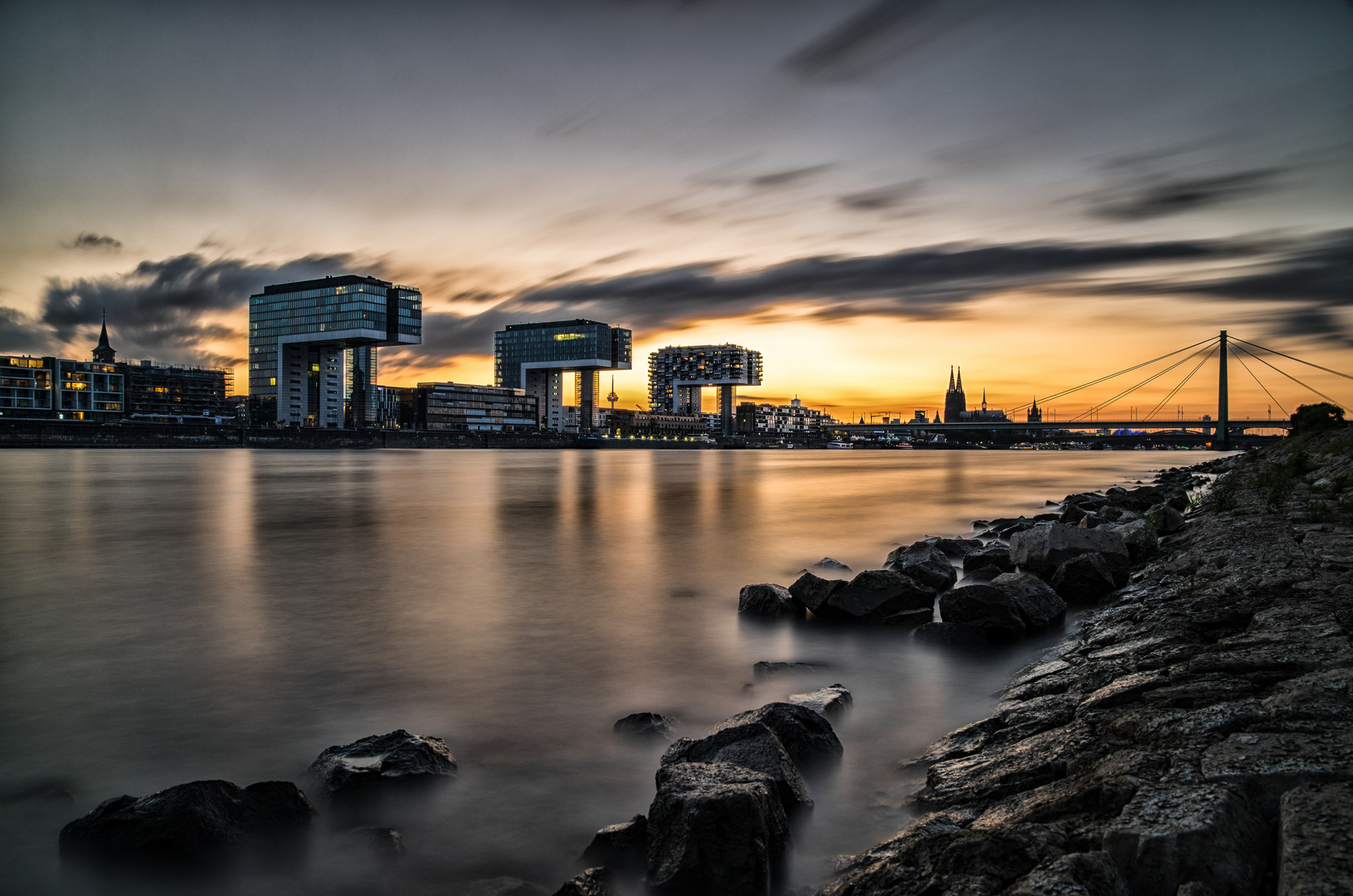 Abendstimmung am Rhein