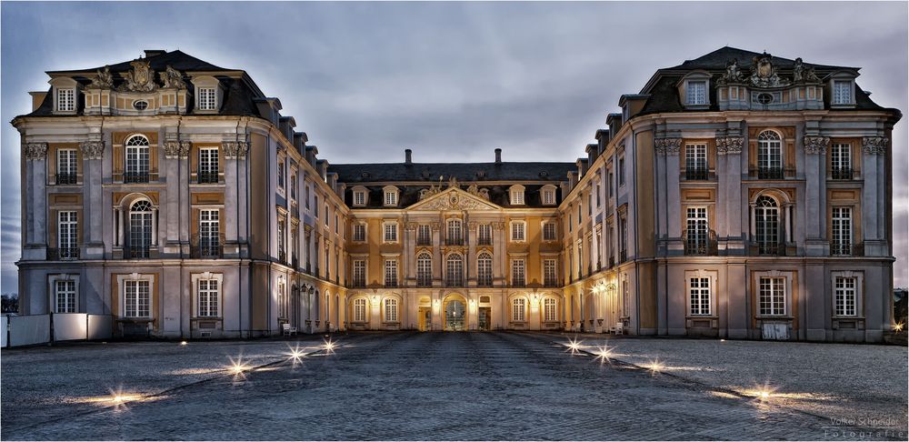 Abendstimmung am Schloß