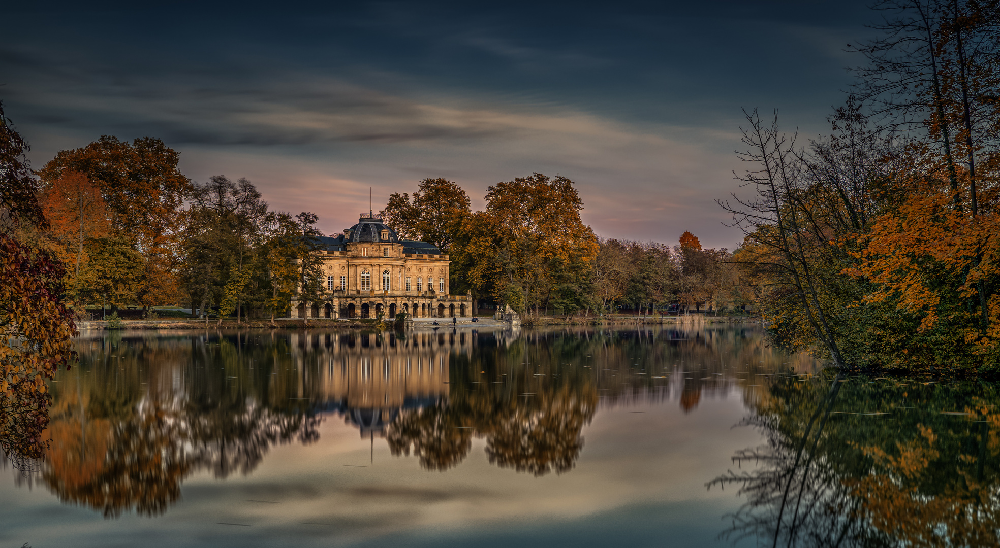 Abendstimmung am Schloss Monrepos 