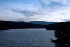 Abendstimmung am Sorpesee im Sauerland.