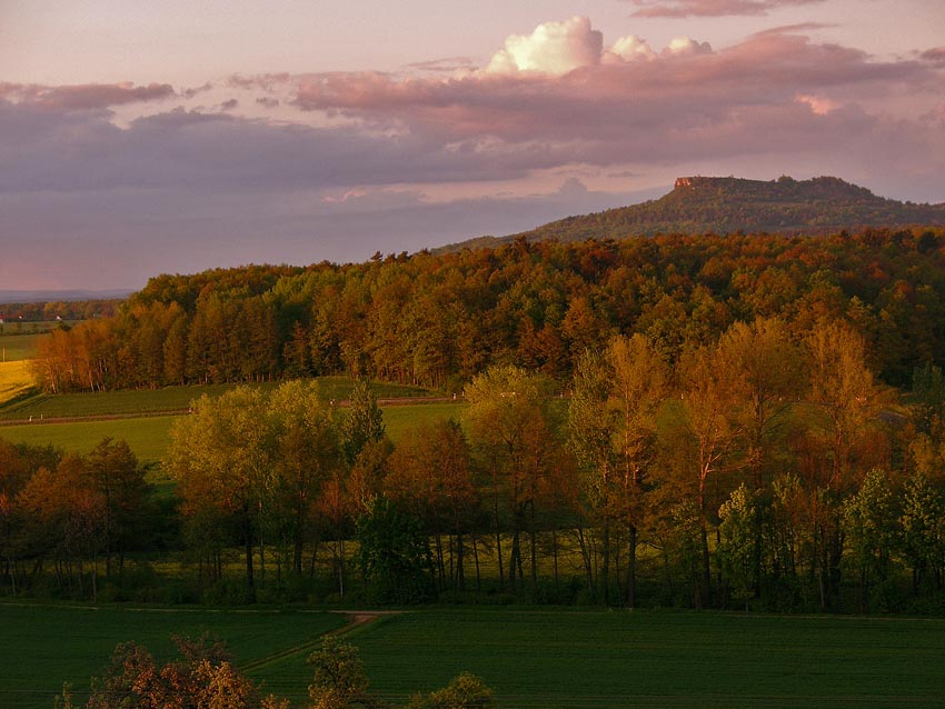 Abendstimmung am Staffelberg von der franke