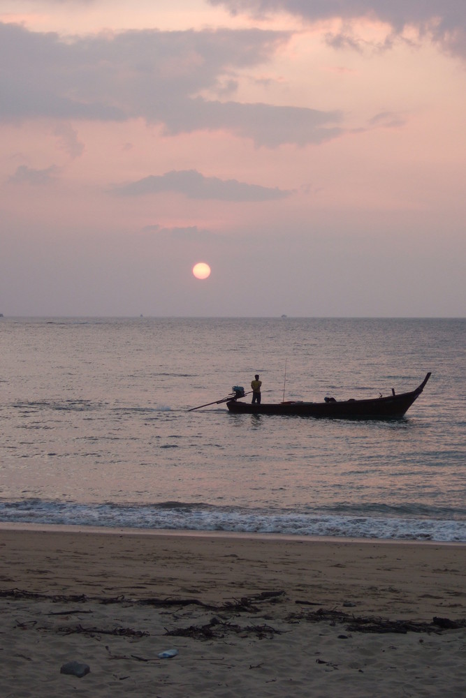 Abendstimmung am Strand von Khao Lak