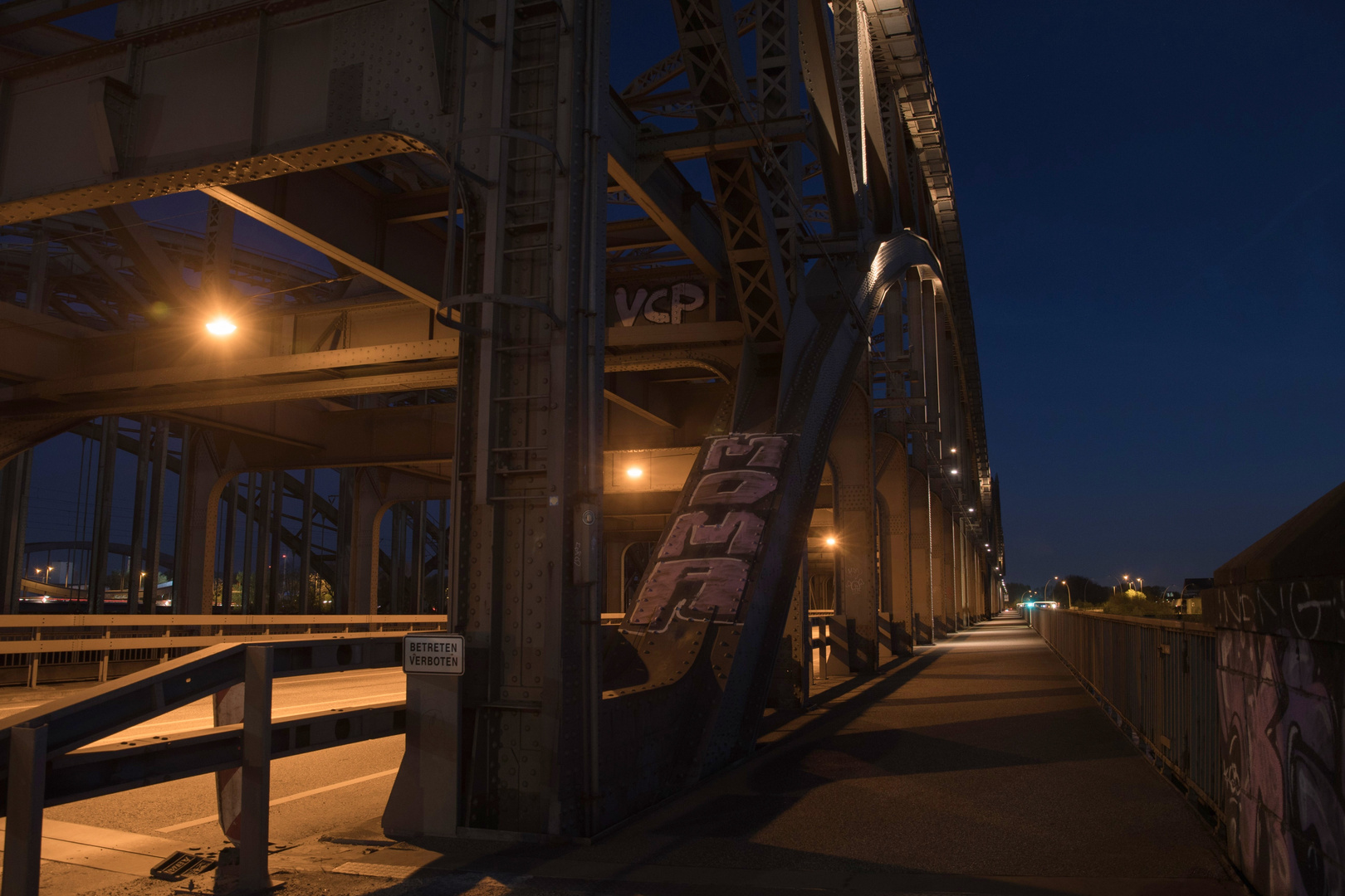 Abendstimmung an der alten Elbbrücke 