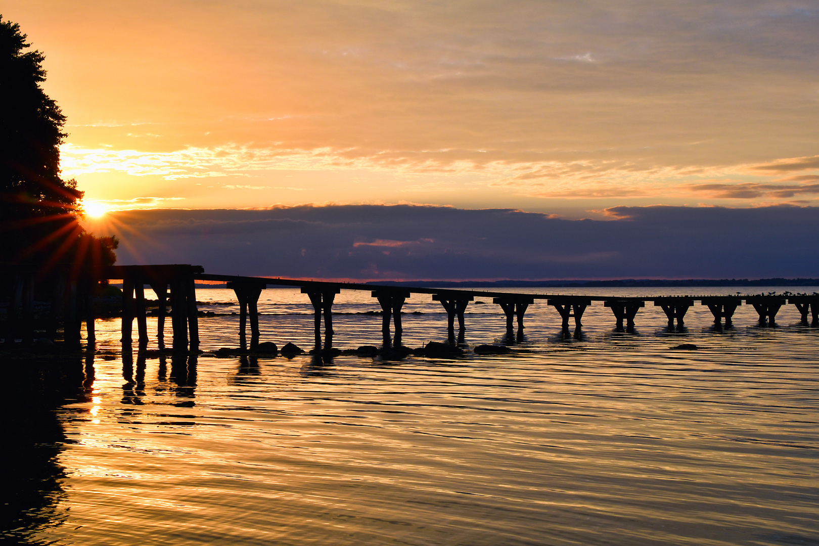 Abendstimmung an der alten Seebrücke von Quern