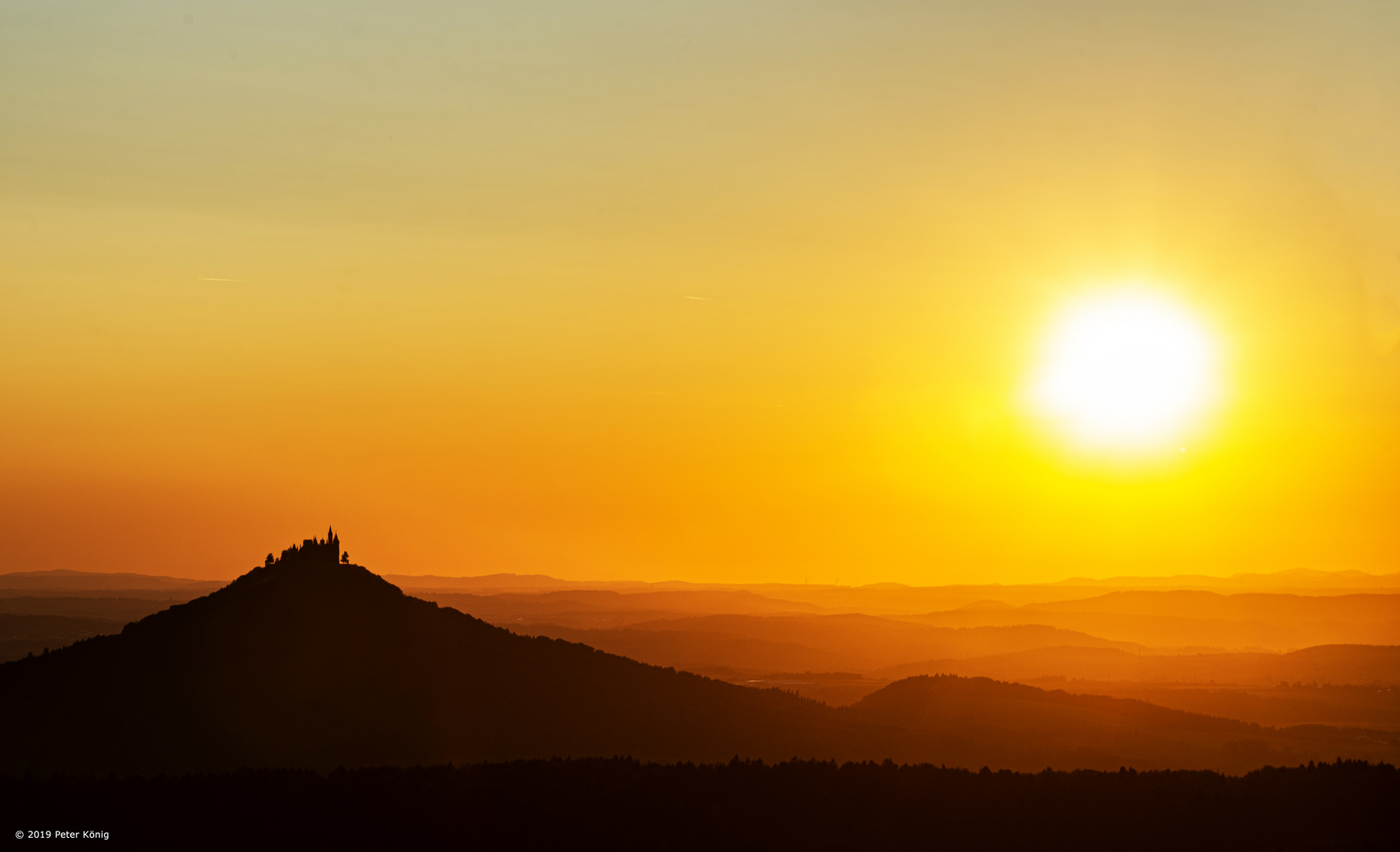 Abendstimmung an der Burg Hohenzollern