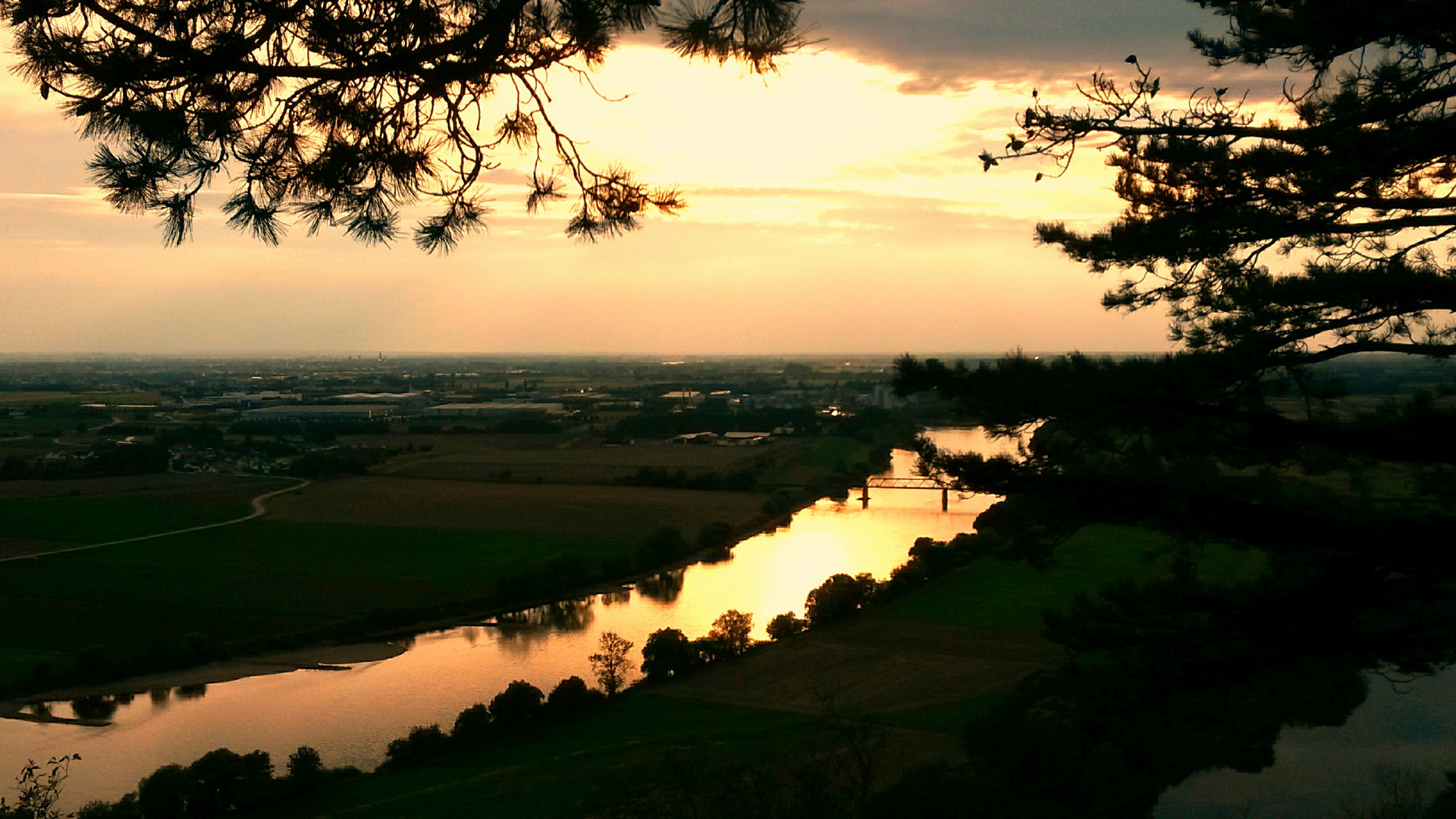 Abendstimmung an der Donau