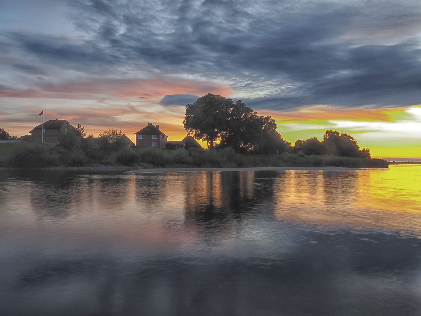 Abendstimmung an der Elbe