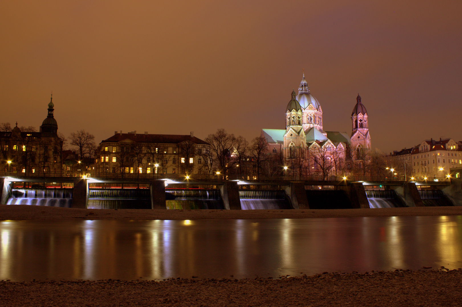 Abendstimmung an der Lukaskirche