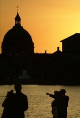 Abendstimmung an der Oper