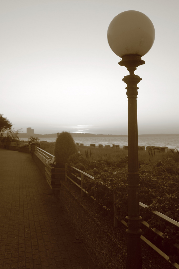 Abendstimmung an der Strandpromenade