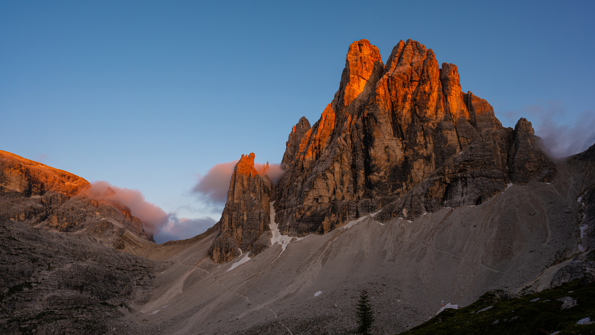 Abendstimmung an der Zsigmondy Hutte - Rifugio Comici