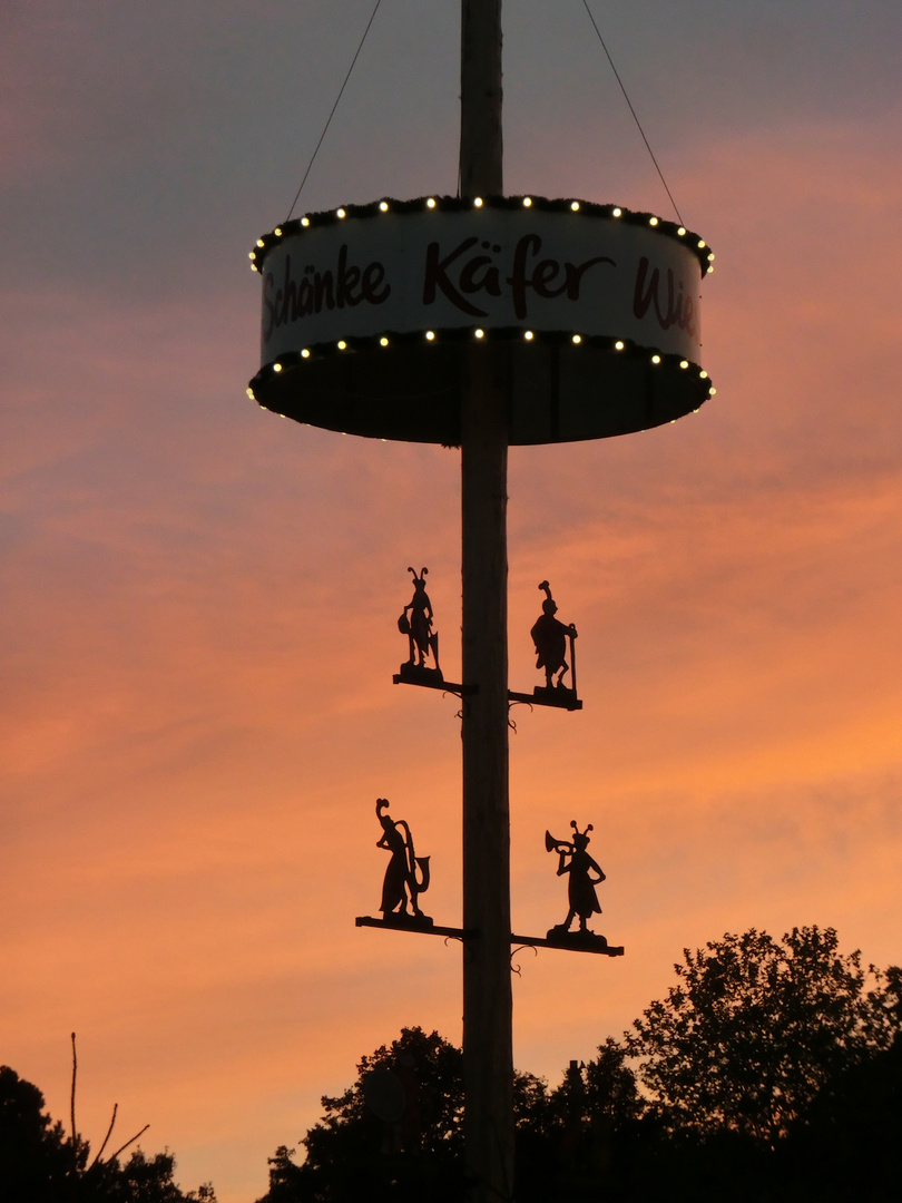 Abendstimmung auf dem Oktoberfest