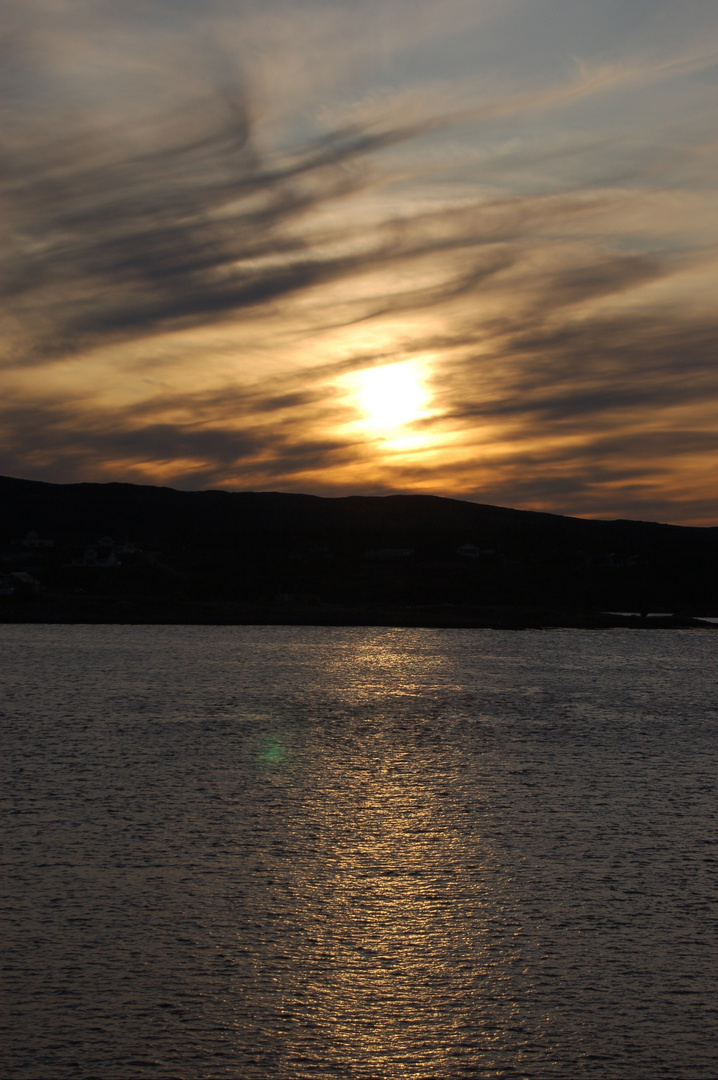 Abendstimmung auf der Hurtigroute (nordgehend)