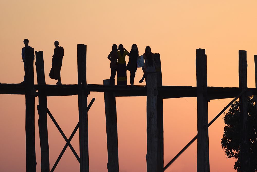 Abendstimmung auf der U-Bein Brücke