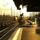 Abendstimmung auf einem Bahnhof