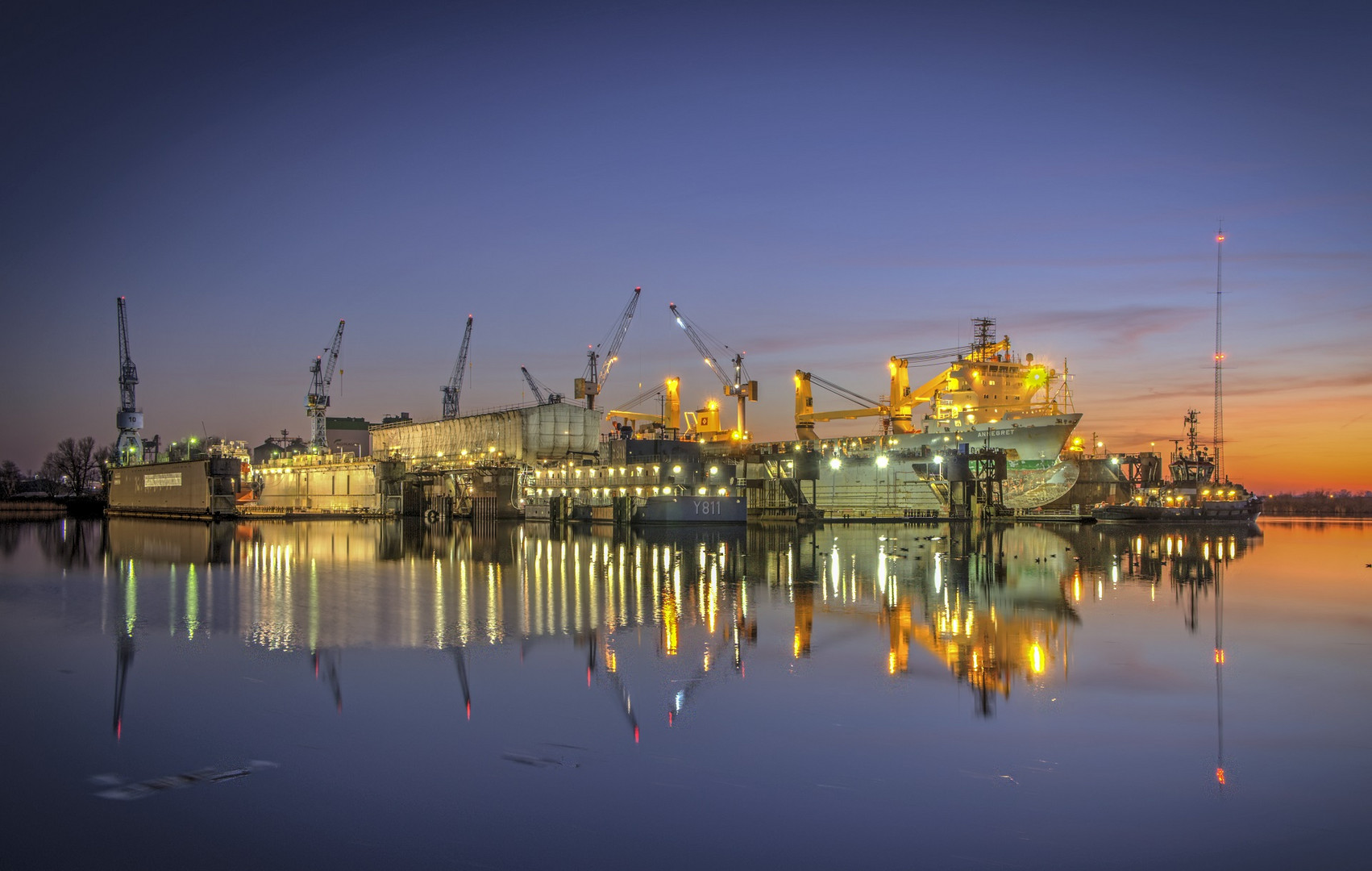 Abendstimmung bei Bredo im Fischereihafen Bremerhaven