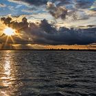 Abendstimmung bei einer Fahrt auf dem Bodden/Darß