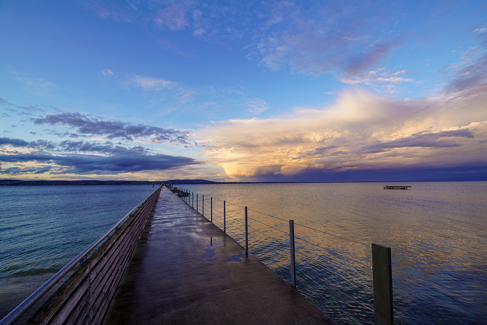 Abendstimmung bei Steg von Altnau